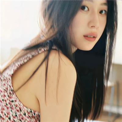 我想变成鸟,所以跳起来